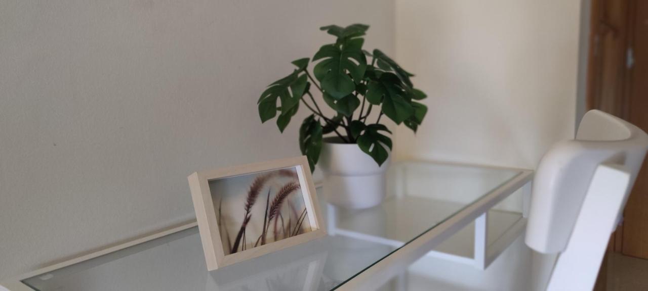 Con Vistas Al Mar Y Parking Privado Incluido Apartamento Benalmádena